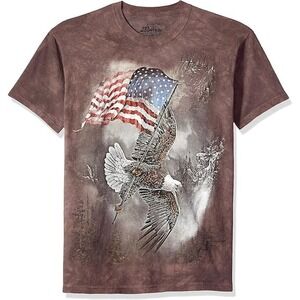 The Mountain Men's Flag Bearing Eagle Tee‎